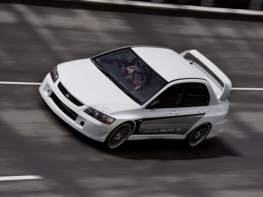  Mitsubishi Lancer Evolution MIEV Concept 2005 года  (фото 6 из 6)